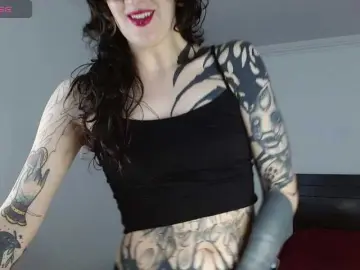 Bongacams Watch Live Sex Cams of Inked-Val