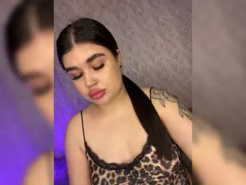 Bongacams Watch Live Sex Cams of suchka-black-