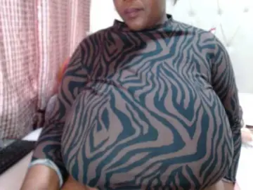Bongacams Live Sex Cam of BustyBabeX