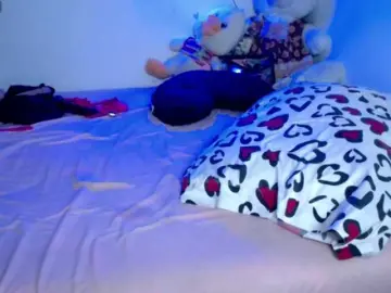 Bongacams Free Porn Cam of ninatinydoll