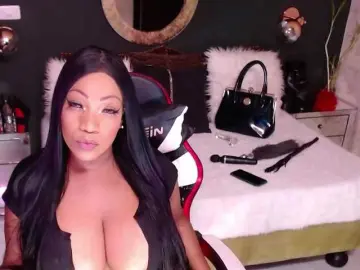 Bongacams Adult Webcam of MadikeyHappy