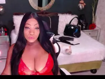 Bongacams Watch Live Sex Cams of MadikeyHappy