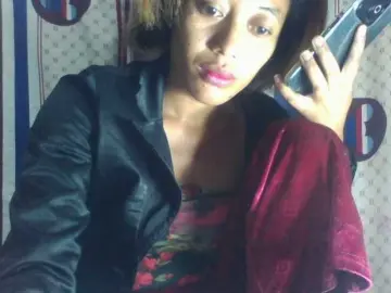 Bongacams Live Sex Cam of Laurencia12