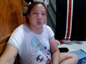 Bongacams Nude Webcam of RoseSquirt