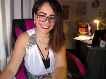 Bongacams Nude Webcam of danielle-rose