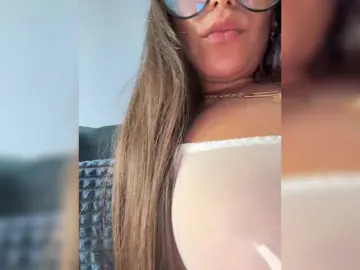 Bongacams Adult Webcam of Kiss-krisss