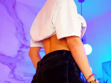 Bongacams Sex Cam of EllyLynn