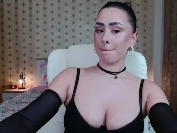 Bongacams Watch Live Sex Cams of Leslie-Secret