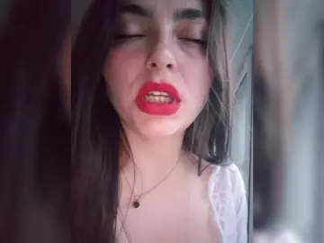 Bongacams Sex Cam of NikkySecrets