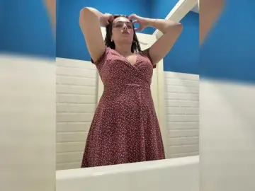 Bongacams Live Sex Cam of NikkySecrets