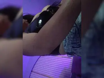 Bongacams Nude Webcam of NinaBelluschi