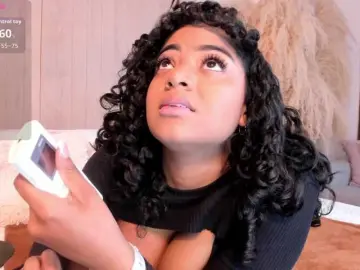 Bongacams Watch Live Sex Cams of CarlyMonroee