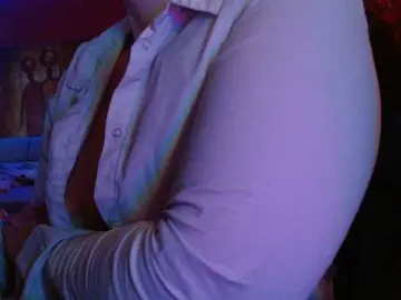 Bongacams Adult Video Chat of Petitoiseaucoquine