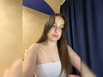 Enjoying milf cams
