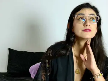 Bongacams Watch Live Sex Cams of SophieGomez2