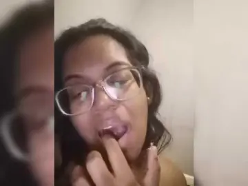 Bongacams Free Porn Cam of IndianBeaut