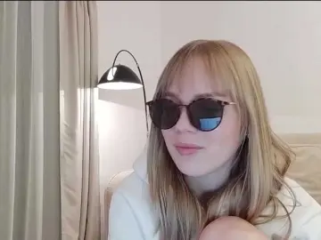 Bongacams Adult Video Chat of LittleForestELF2