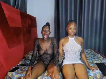 Bongacams Adult Video Chat of Queenbees