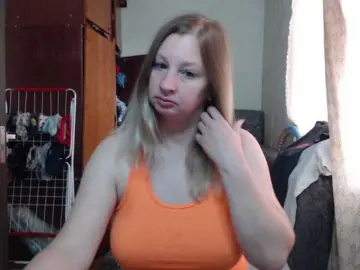 Bongacams Free Live Porn of BustyBlondy
