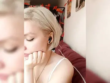 Bongacams Nude Webcam of Tikoffka
