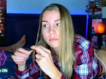 Bongacams Live Sex Cam of Lisi4ka-Basik