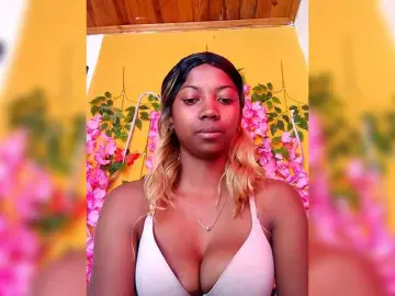Bongacams Live Sex Cam of Sahsahsexy