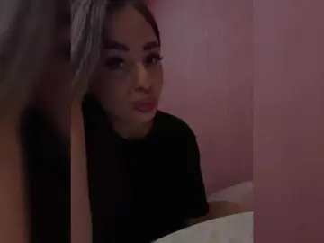 Shaved babes milf cams
