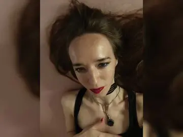 Deepthroat milf cams