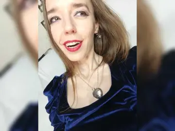 Stripping milf cams