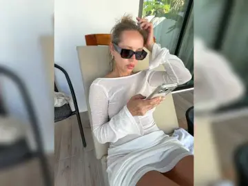 Bongacams Free Porn Cam of meow-777