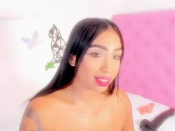 Bongacams Watch Live Sex Cams of barbarahills21