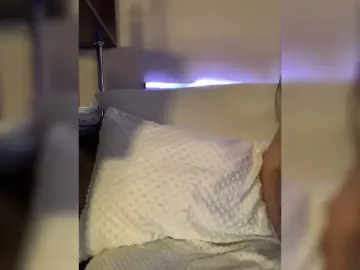 Bongacams Nude Webcam of -Bombshell-