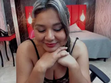 Bongacams Nude Webcam of LatinaHoleQueen-1