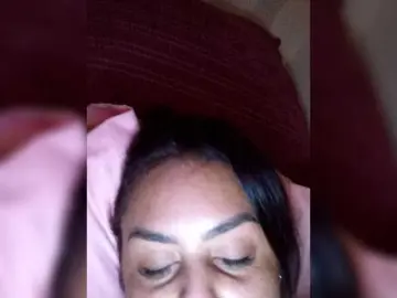 Bongacams Free Live Porn of hotlaris05