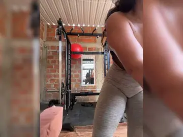 Bongacams Free Porn Cam of Alannafit