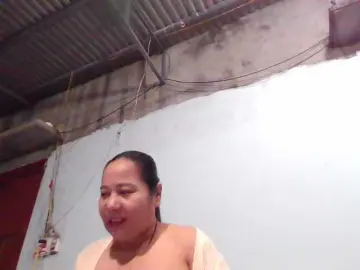 Bongacams Nude Webcam of SexyQueen86