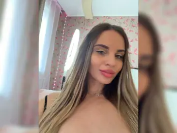 Bongacams Nude Webcam of LedyMiya
