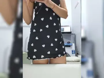 Dildoing milf cams