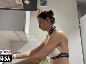 Bongacams Live Sex Cam of Vvv-lifffe