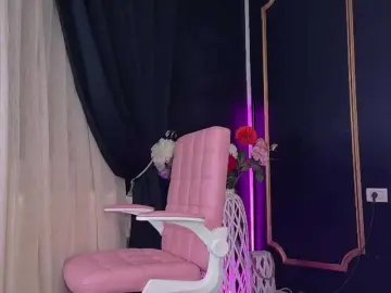 Bongacams Nude Webcam of DeeaDiamond1