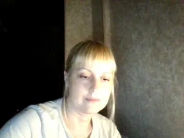 Bongacams Watch Live Sex Cams of krisss2016