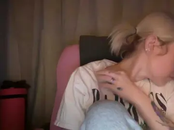 Bongacams Live Sex Cam of mermaidlexi