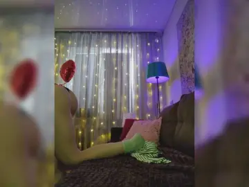 Bongacams Watch Live Sex Cams of MyLittlegi