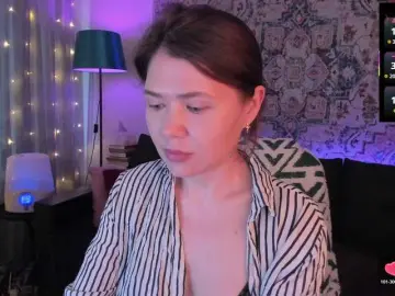 Bongacams Watch Live Sex Cams of MyLittlegi