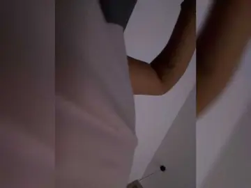 Bongacams Free Porn Cam of APRILHILL