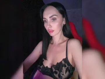 Bongacams Free Live Porn of LolaFox