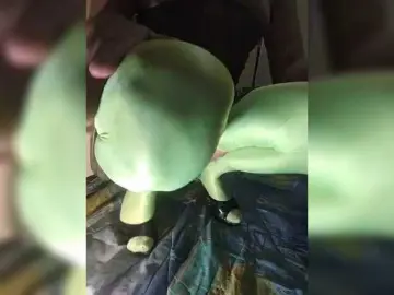 Bongacams Watch Live Sex Cams of Dooomina35