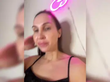 Bongacams Adult Video Chat of hothoneybabe