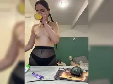 Bongacams Live Porn of NEW-MODEL