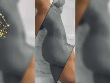 Dildoing milf cams